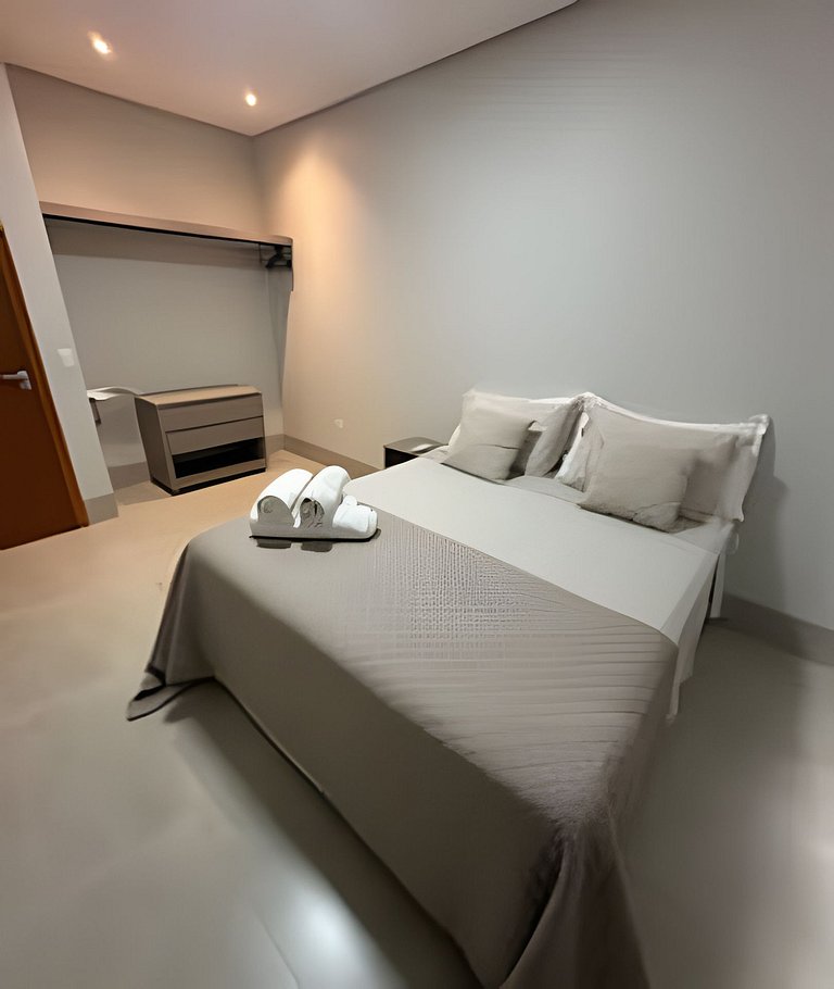 Apartamento moderno em frente ao Shopping