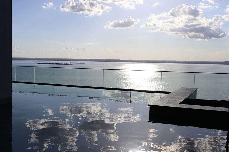 Flat You By Fama | Orla de Palmas com Vista para o Lago