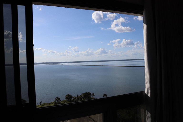 Flat You By Fama | Orla de Palmas com Vista para o Lago