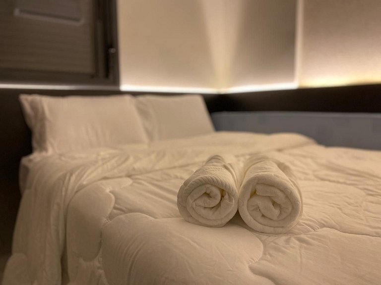 Apto You | Orla de Palmas 2/4 acomoda 5 hóspedes