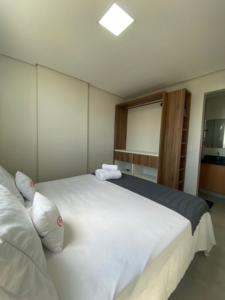 Apto com Vista Incrível para o Lago | Andar Alto