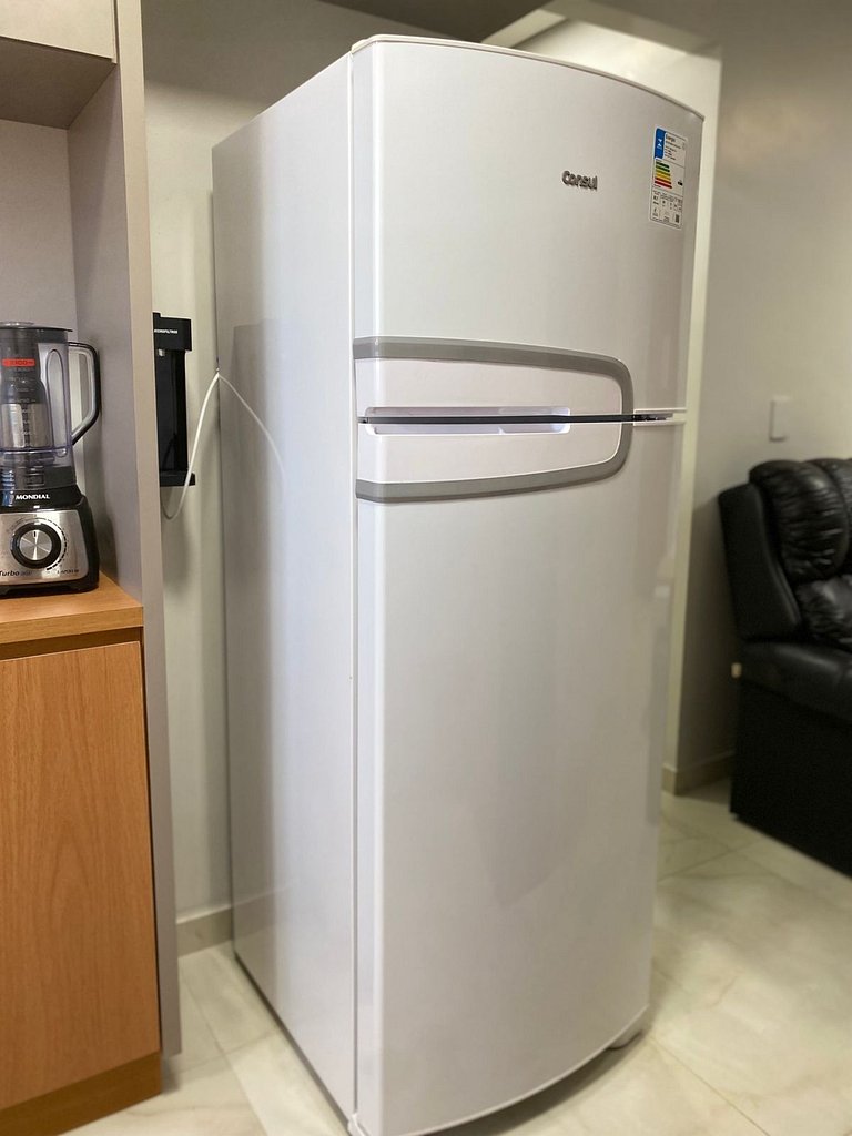 Apto com Vista Incrível para o Lago | Andar Alto