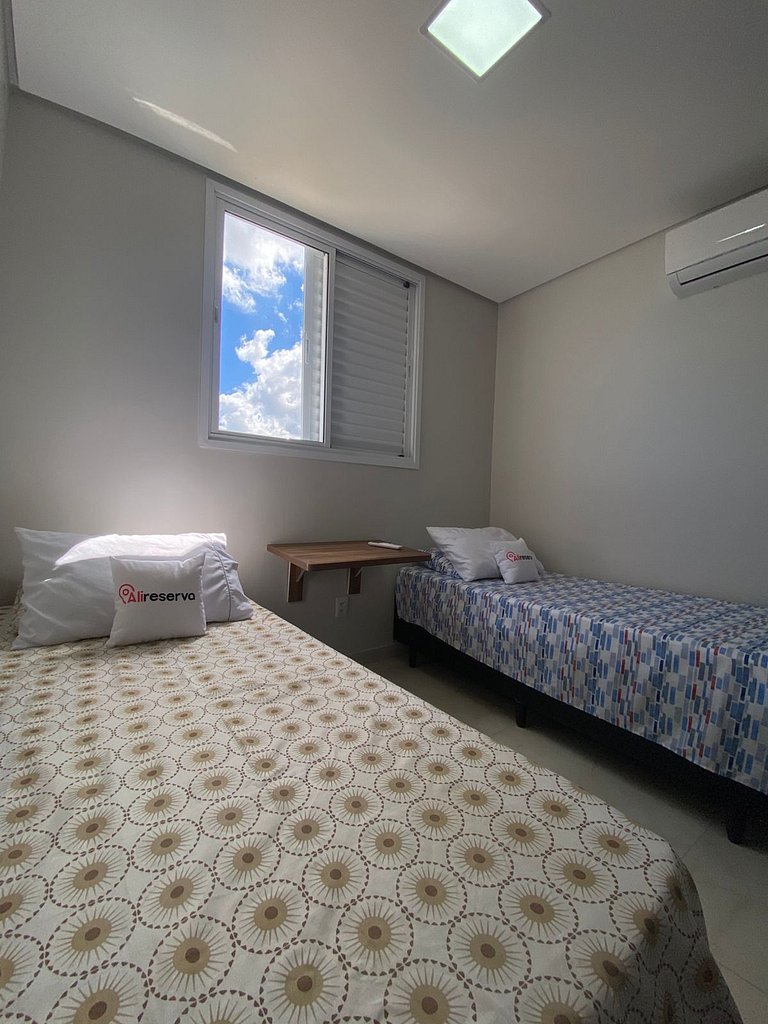 Apto com Vista Incrível para o Lago | Andar Alto