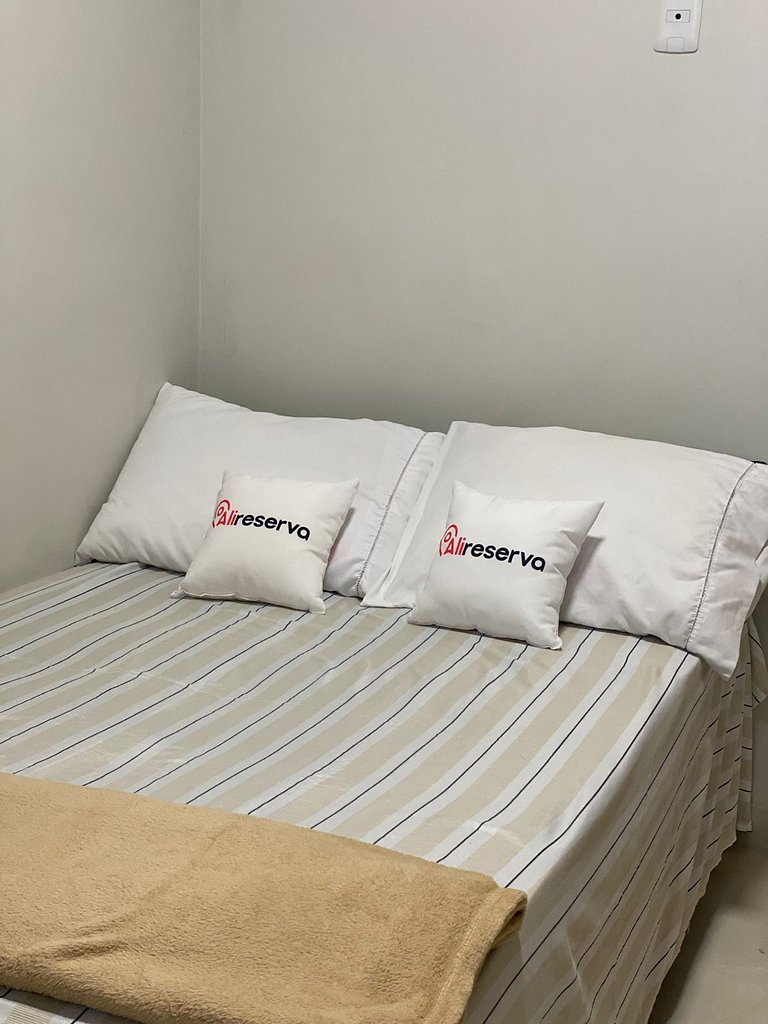 Apto com Vista Incrível para o Lago | Andar Alto