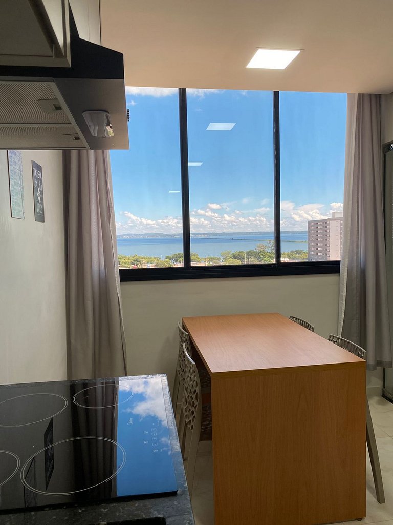 Apto com Vista Incrível para o Lago | Andar Alto