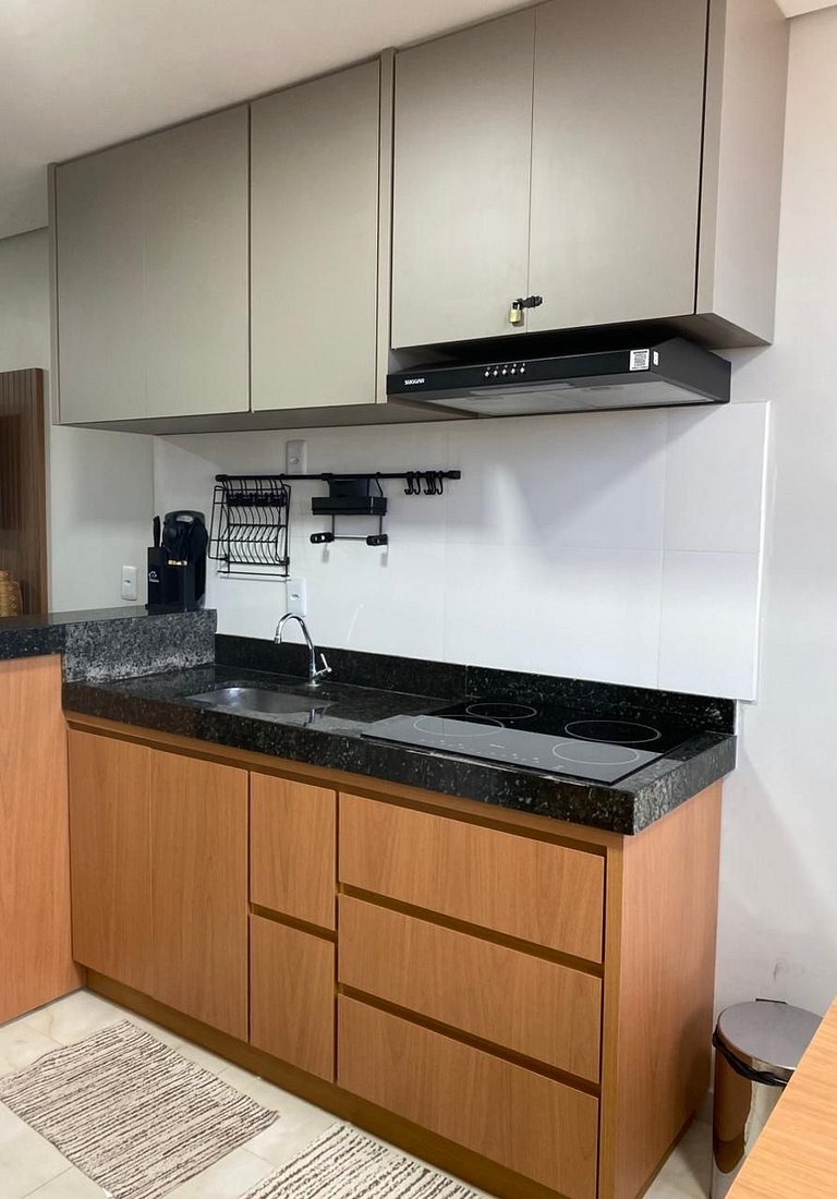 Apto com Vista Incrível para o Lago | Andar Alto