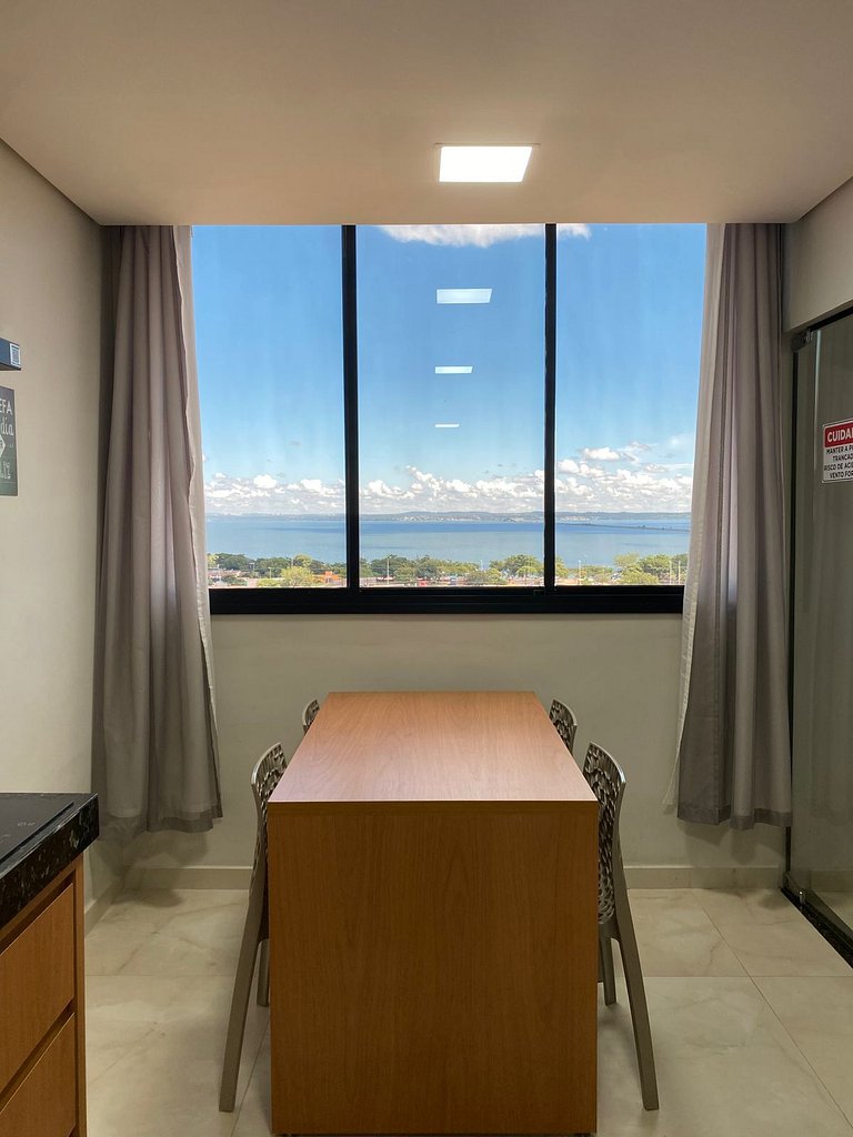 Apto com Vista Incrível para o Lago | Andar Alto