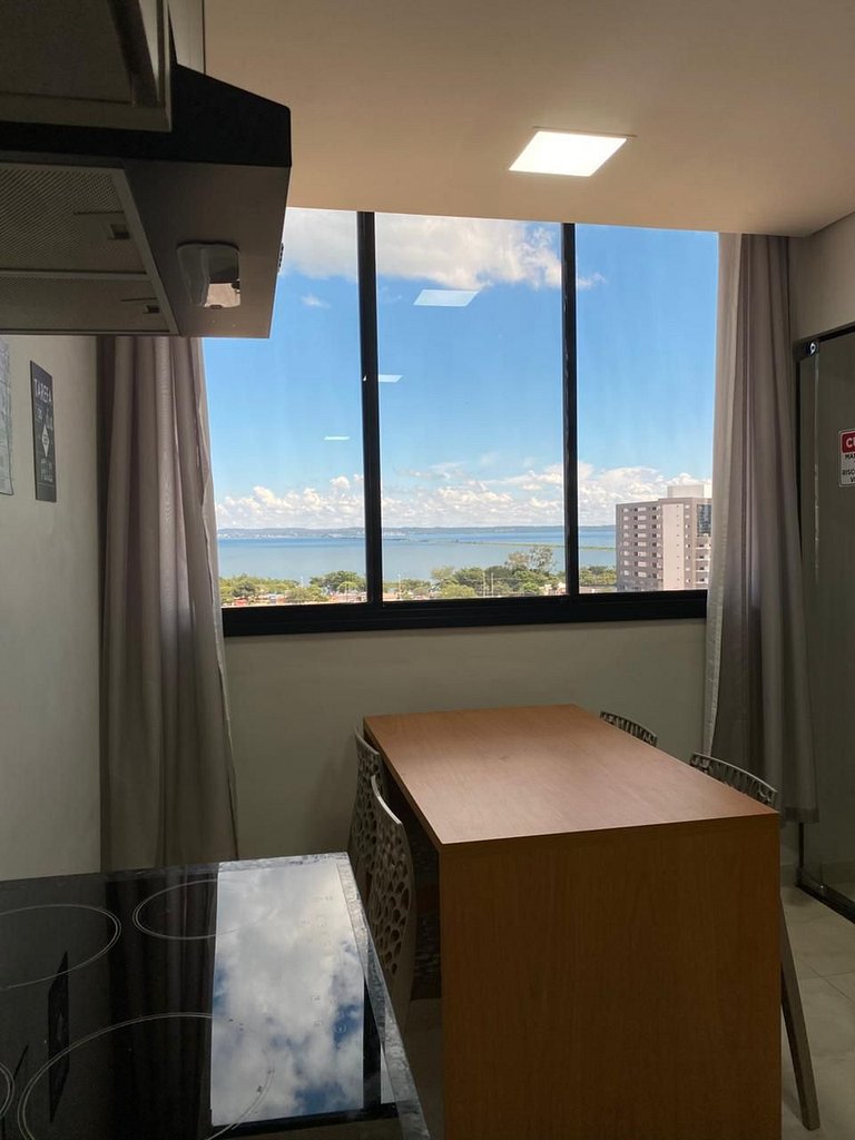 Apto com Vista Incrível para o Lago | Andar Alto