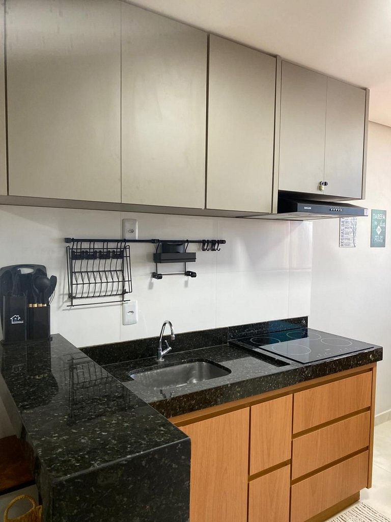 Apto com Vista Incrível para o Lago | Andar Alto