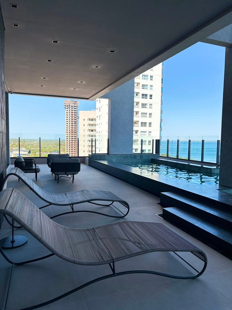 Lago Imperial | You By Fama
