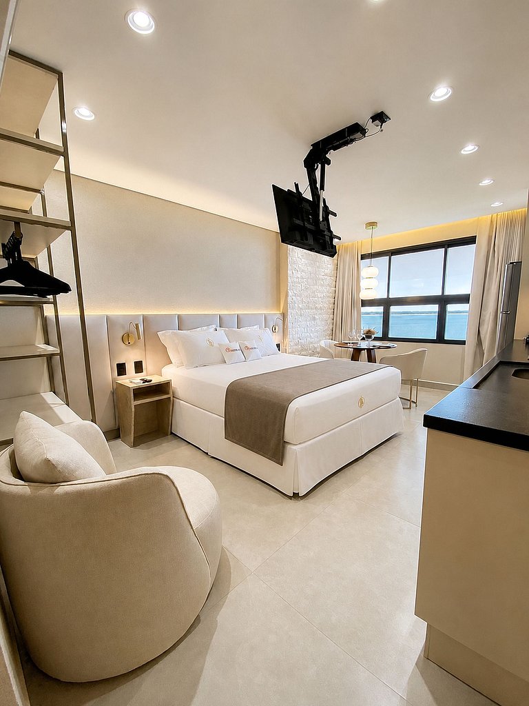 Lago Imperial | You By Fama