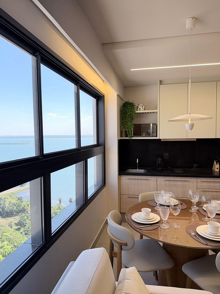 3202 Vista Lago | You By Fama