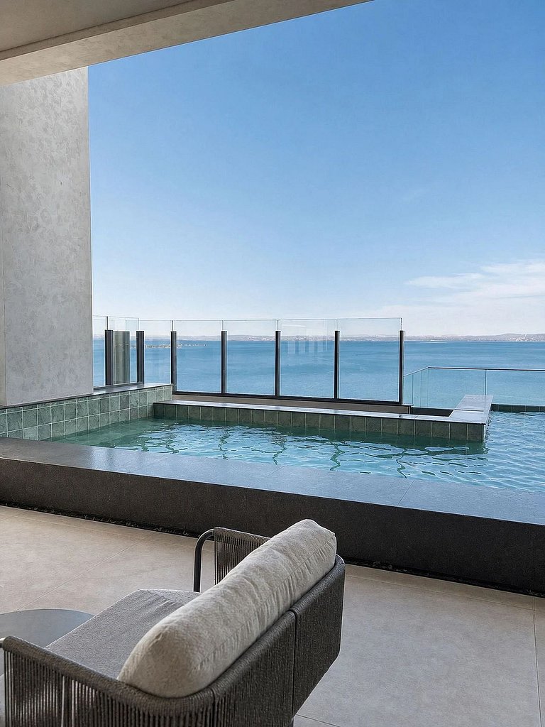 3202 Vista Lago | You By Fama