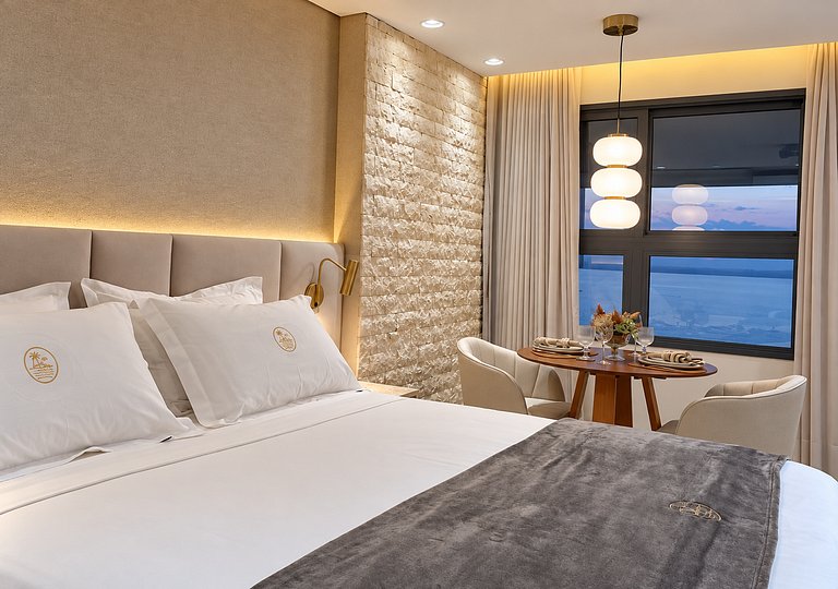 Lago Imperial | You By Fama