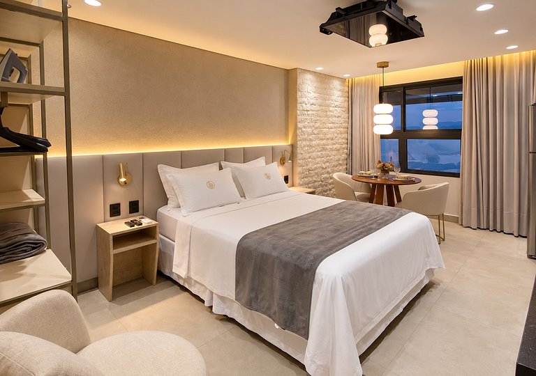 Lago Imperial | You By Fama
