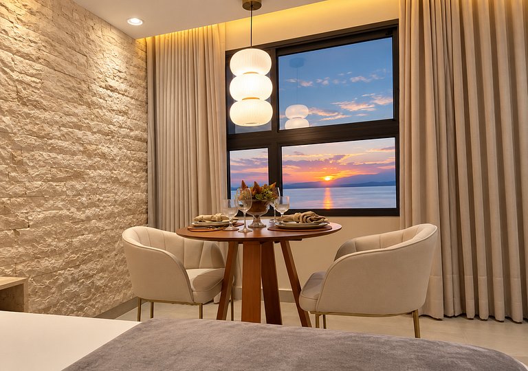 Lago Imperial | You By Fama