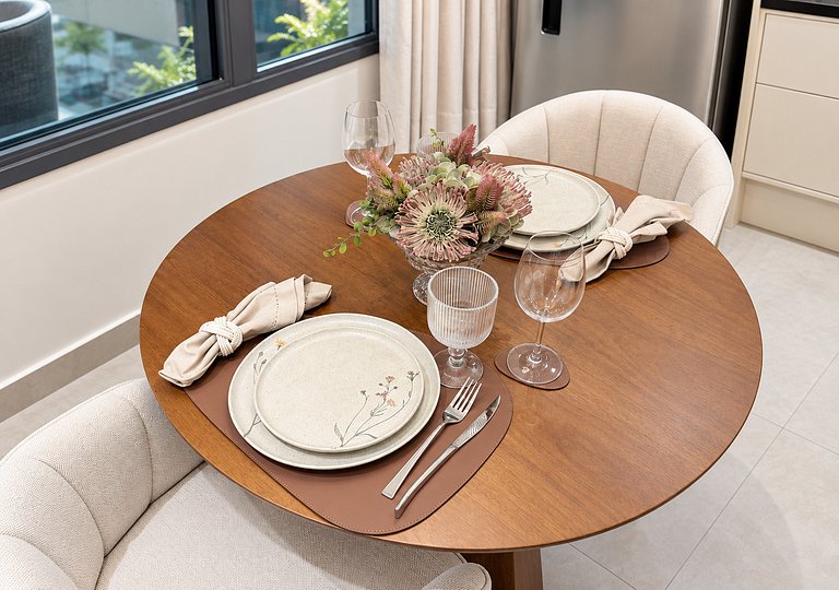 Lago Imperial | You By Fama